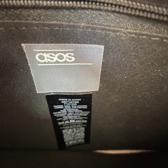 ASOS Nude Envelope Clutch - Picture 4 of 5